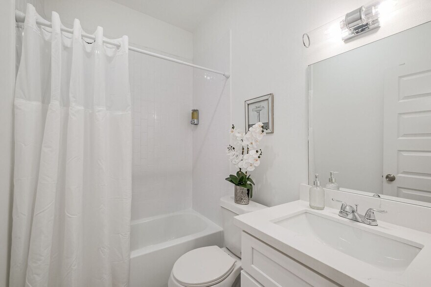 Building Photo - 412 Paschall St