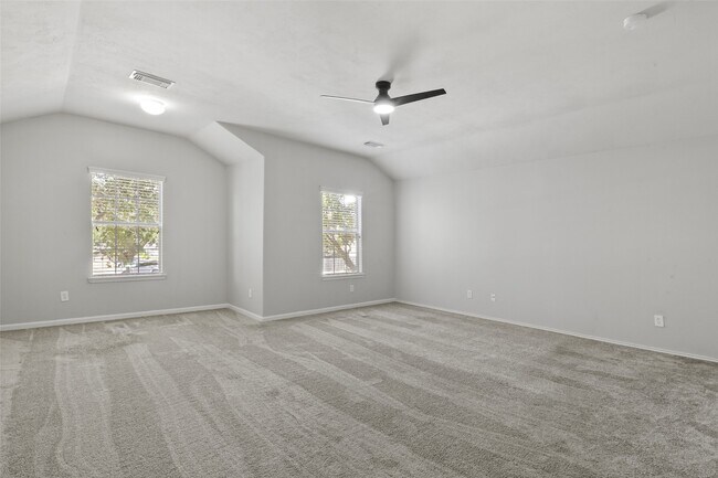 Building Photo - 15819 Misty Loch Ln