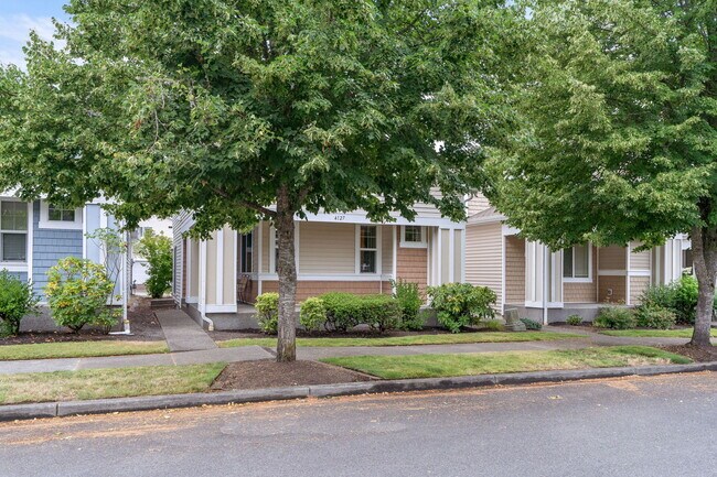 Building Photo - 4127 McKinley St NE