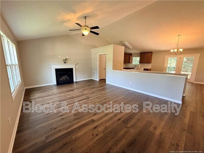 Building Photo - 455 Crusaders Dr