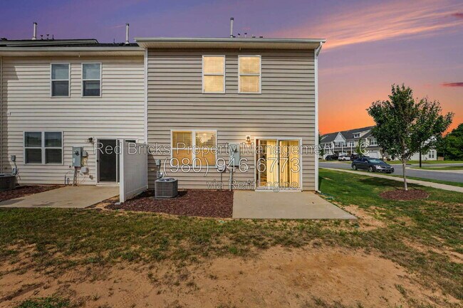 Building Photo - 3912 Townes Blvd