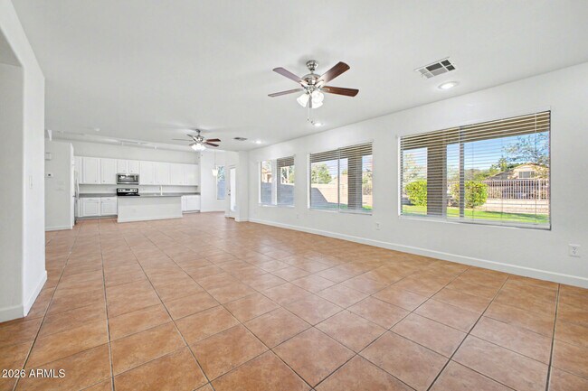 Building Photo - 7456 W Aurora Dr