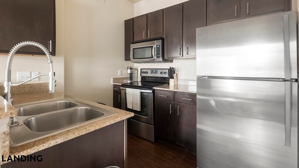 Building Photo - 7500 I-35