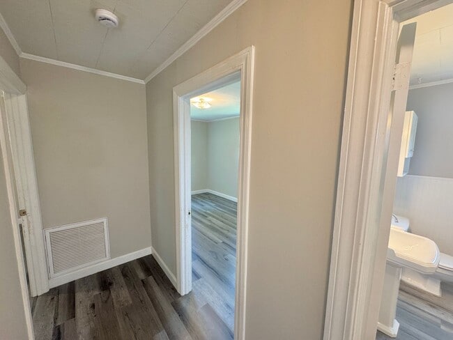 Building Photo - North Iredell - 3 Bedroom / 2 Bathroom
