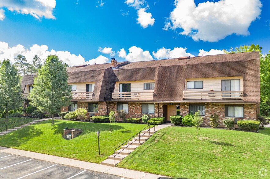 Brook Hill Village Apartments 18 Brook Hill Ln Rochester NY 14625