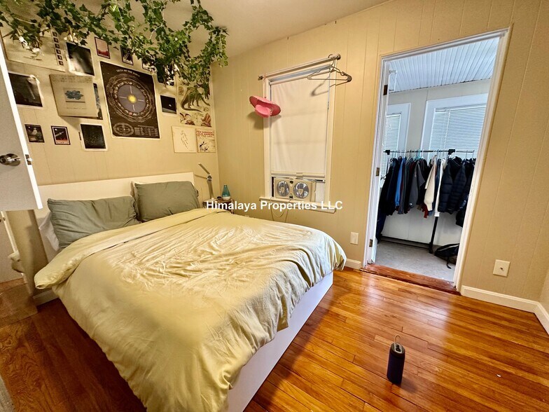 Building Photo - 60 Buzzells Ln