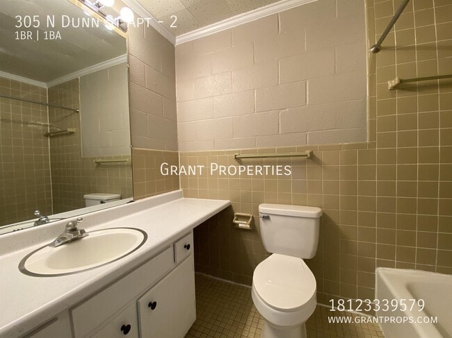 Building Photo - 305 N Dunn St