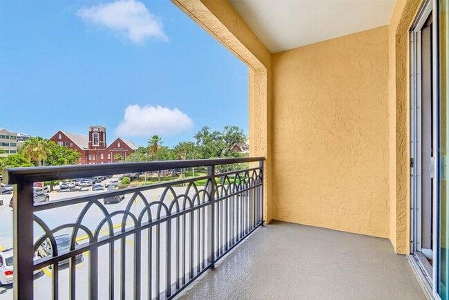 Building Photo - 345 Bayshore Blvd