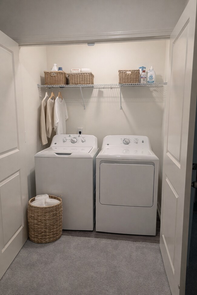 Building Photo - Adorable Rental in Convenient Location