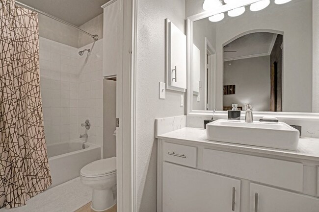 Building Photo - 9010 N FM 620