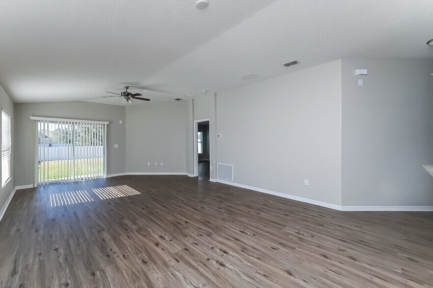 Building Photo - 1037 Seminole Sky Dr