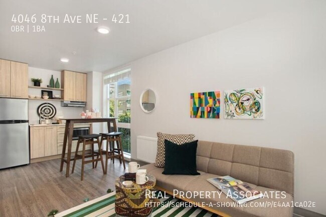 Building Photo - 4046 8th Ave NE