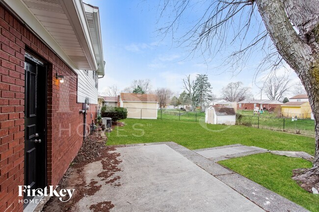Building Photo - 418 Andrea Dr