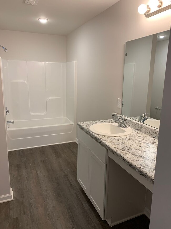 Building Photo - PRELEASING NOW!!- Three Bedroom | Two and a Half Bathroom Home in Cullman