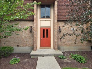 Building Photo - 55 Greenwich Dr
