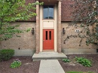 Building Photo - 55 Greenwich Dr
