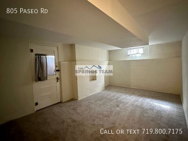 Building Photo - 805 Paseo Rd