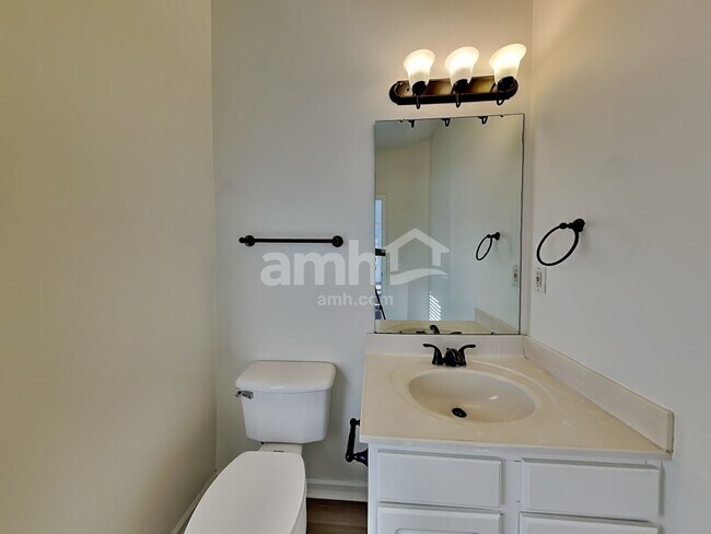 Building Photo - 104 Edenberry Way