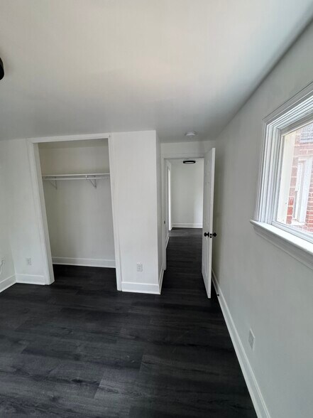 Building Photo - 550 Union School Rd