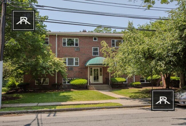 Building Photo - 1 bedroom in Newton MA 02460
