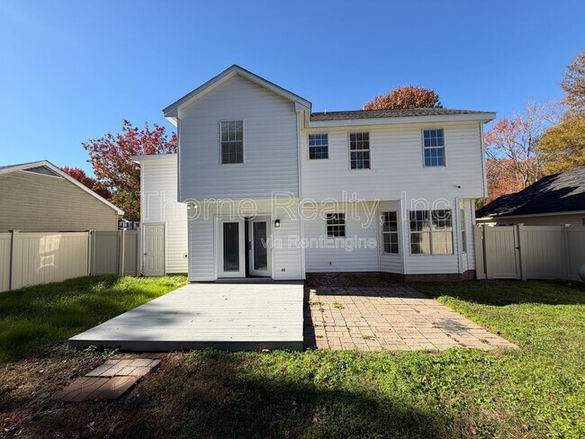 Building Photo - 103 Sara Dr