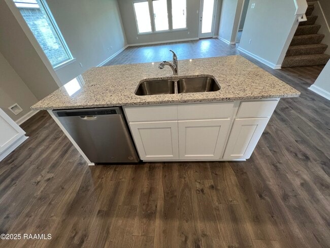 Building Photo - 129 Abbeywood Ct