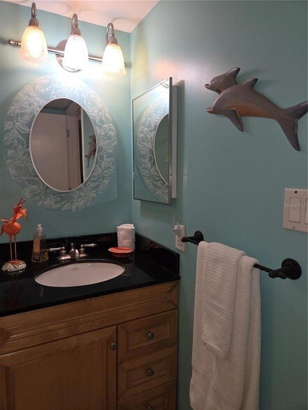 Building Photo - 1515 Pinellas Bayway S