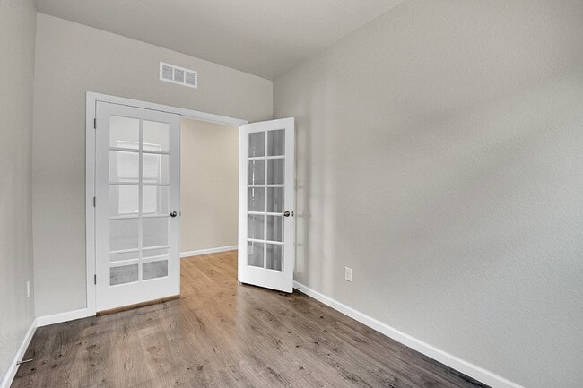 Building Photo - $3,095.00 - 4 Bedrooms, 2 Bathroom, Single...