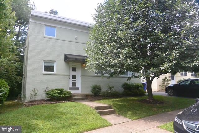 Building Photo - 4106 18th Rd N