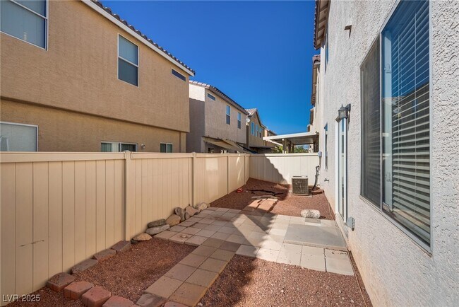 Building Photo - 8079 Duneville St