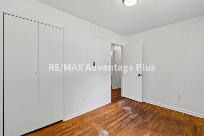Building Photo - 4 Bedroom Home in Blackstone!