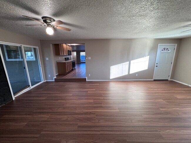 Building Photo - 11427 Angelina Pl NE