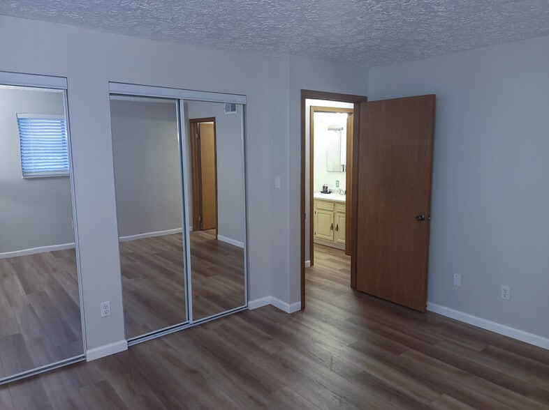 Master Bedroom - 1203 Dutilh Rd