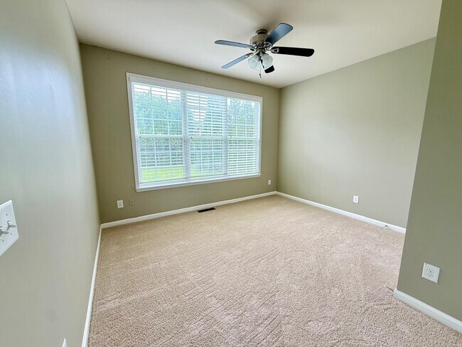 Building Photo - 1009 Providence Forest Dr