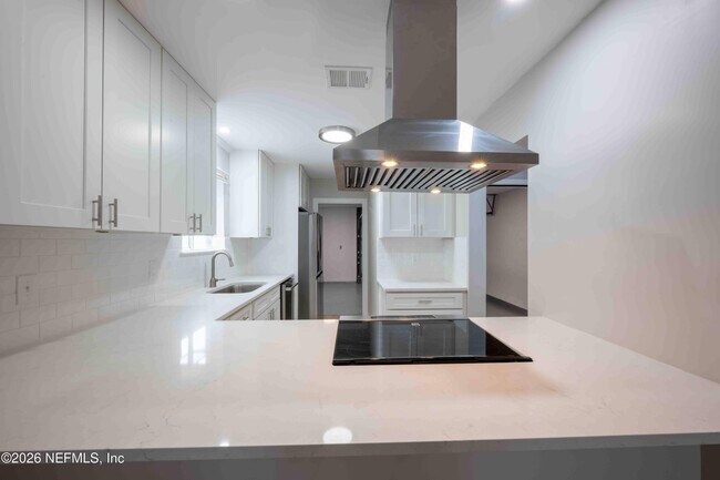 Building Photo - 176 East Coast Dr