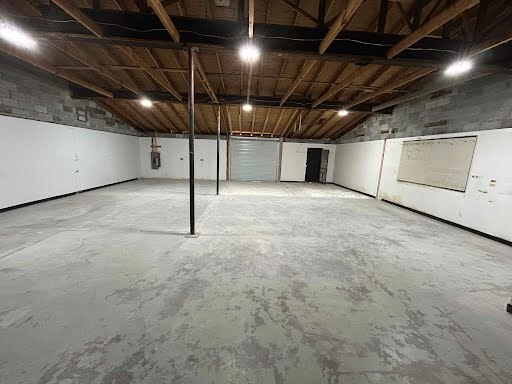 Building Photo - 2270 Harper Rd