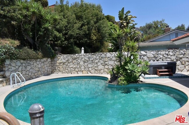 Building Photo - 4777 Don Porfirio Pl