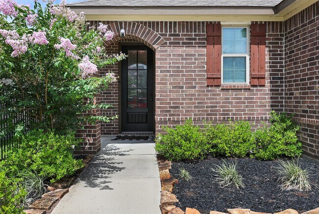 Building Photo - 2223 Islawild Wy