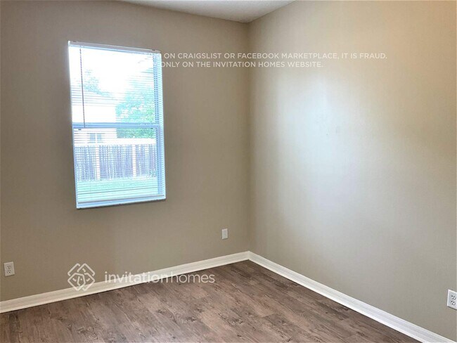 Building Photo - 11238 Madison Park Dr