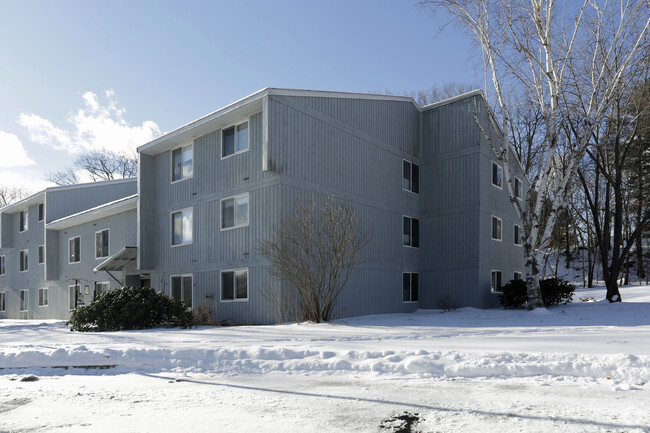 Building Photo - Longfellow Place
