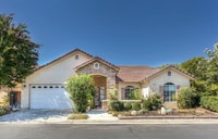 Building Photo - 872 E Green Acres Dr