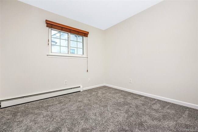Building Photo - 2463 Rockville Centre Pkwy
