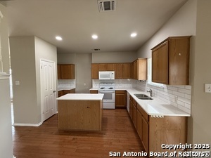 Building Photo - 511 Shannon Rose