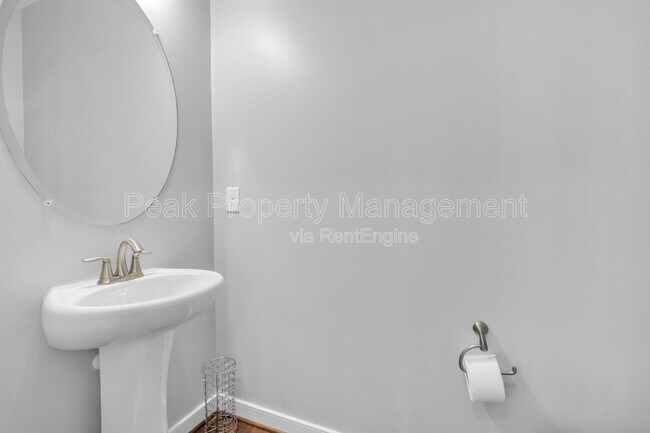 Building Photo - 4951 Old Main St