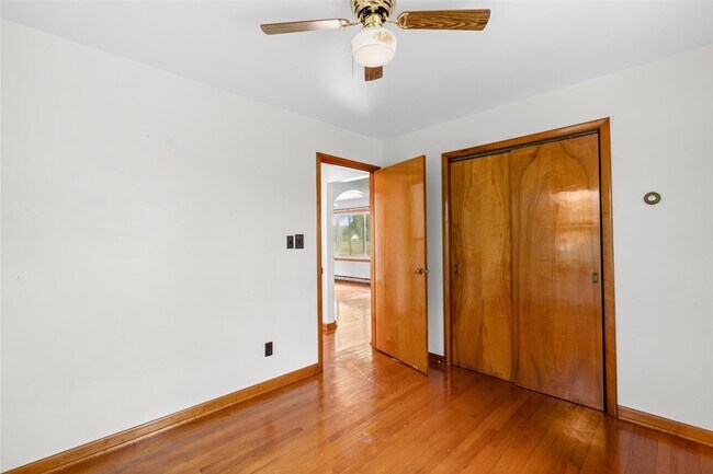 Building Photo - 2725 Rhodelia Rd