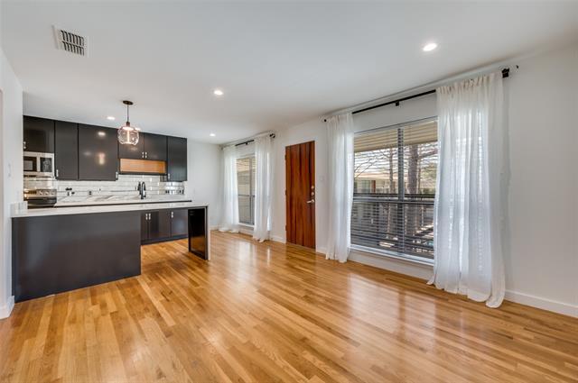 Building Photo - 4616 W Lovers Ln