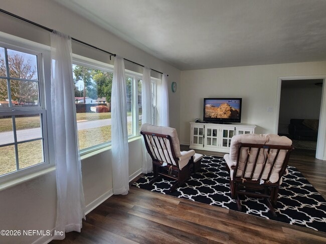 Building Photo - 7269 Balboa Rd