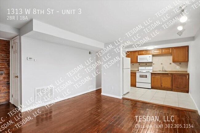 Building Photo - 1313 W 8th St