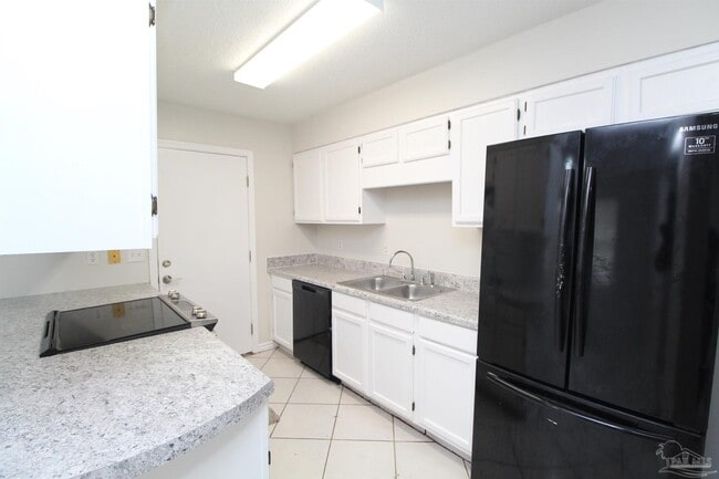 Building Photo - 408 Peppertree Terrace