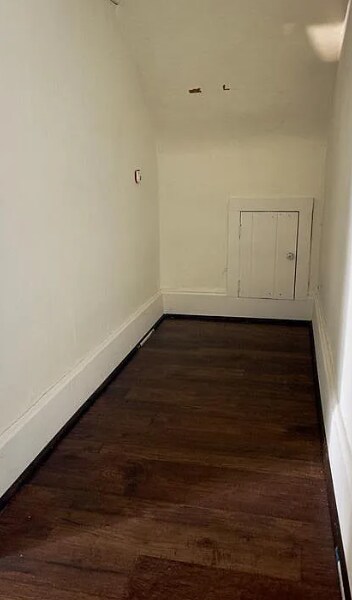 Building Photo - 523 Tracy Ave